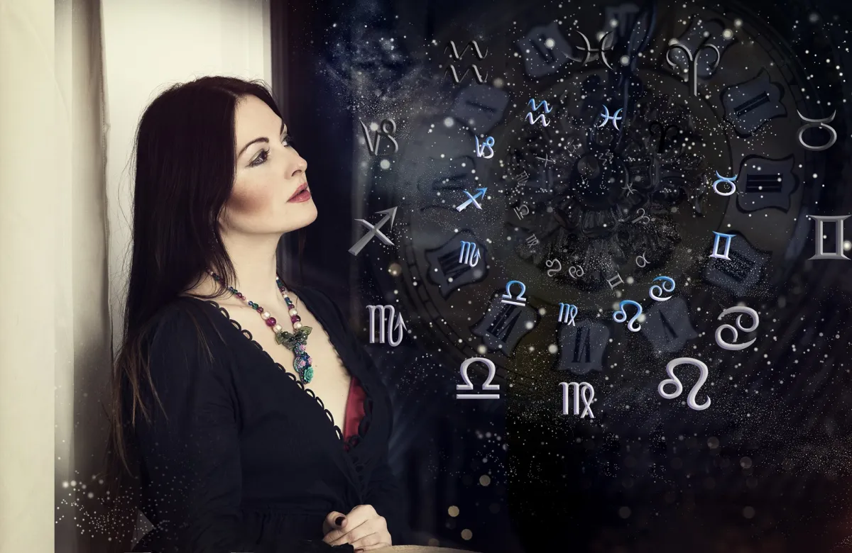 أبراج تملك ملامح حادة