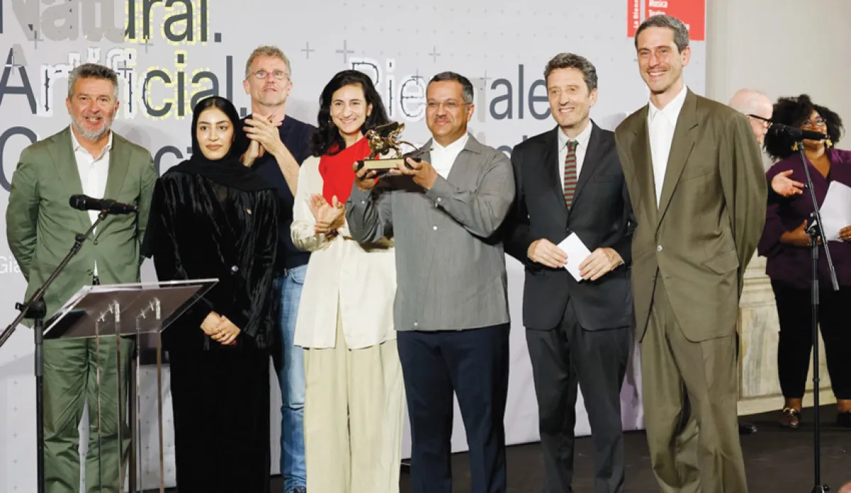 فوز البحرين بجائزة الأسد الذهبي. الصورة من وكالة الأنباء البحرينية