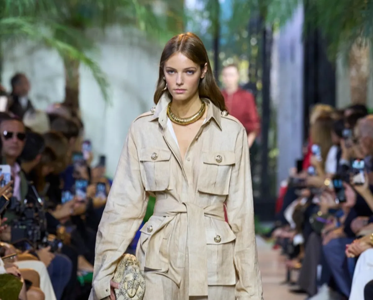 جمبسوت من إيلي صعب Elie Saab - الصورة من Launchmetrics/Spotlight ©