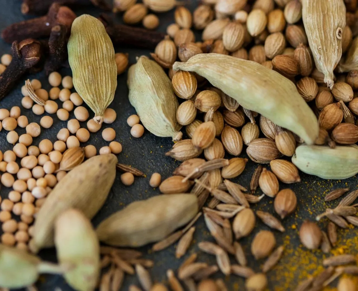 الهيل قد يكون بعض الأضرار الصحية