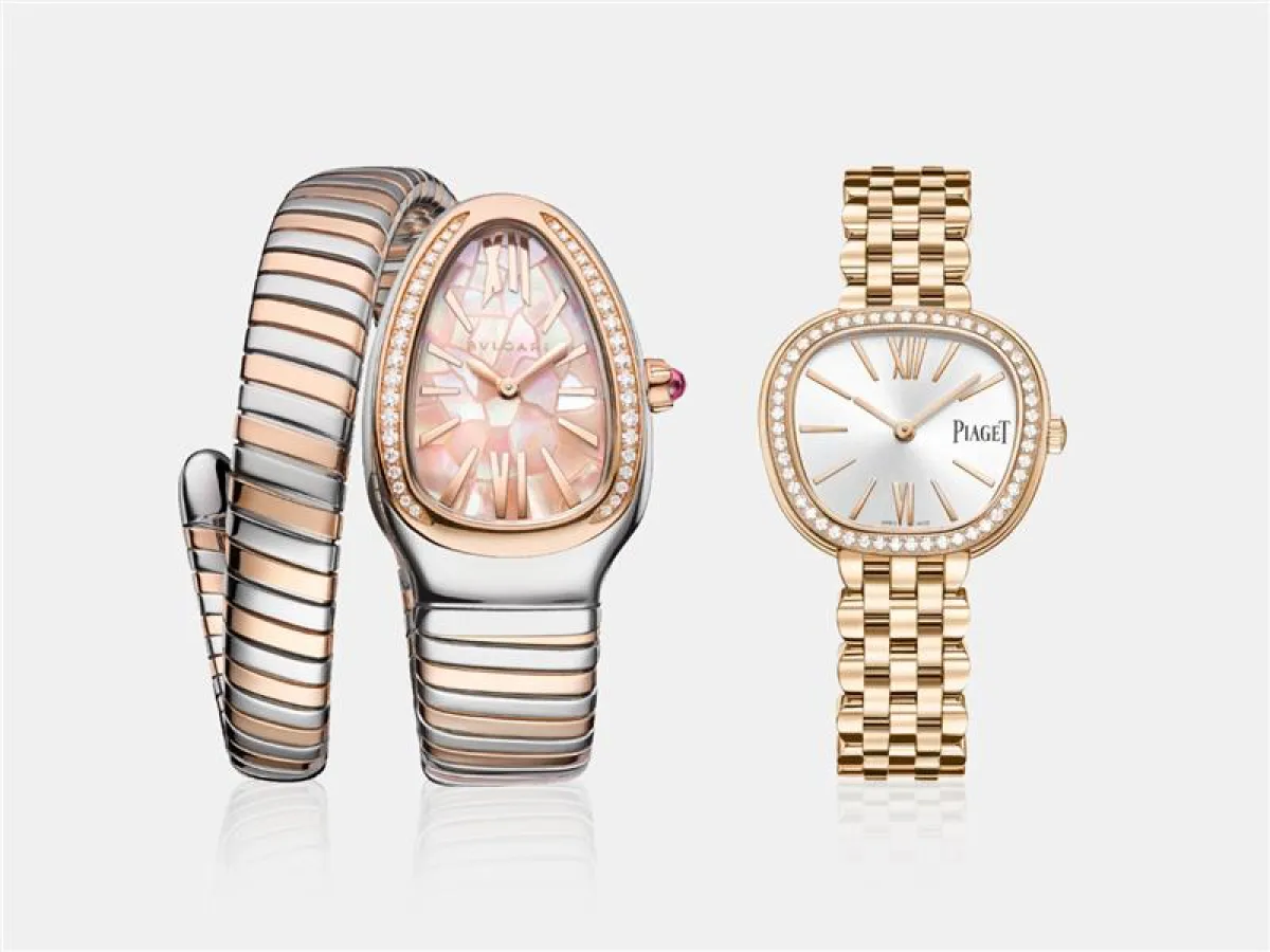 ساعات معدنية