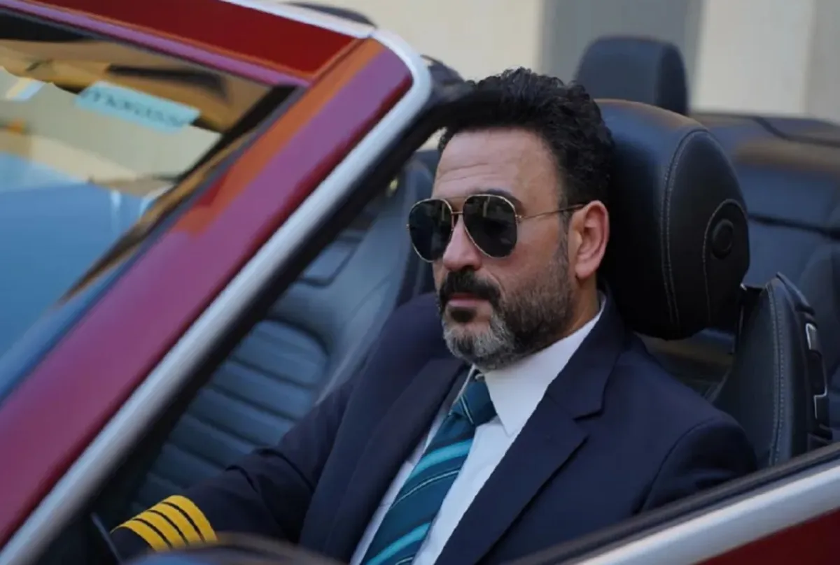 اكرم حسني الصورة من حسابه الرسمي على إنستغرام