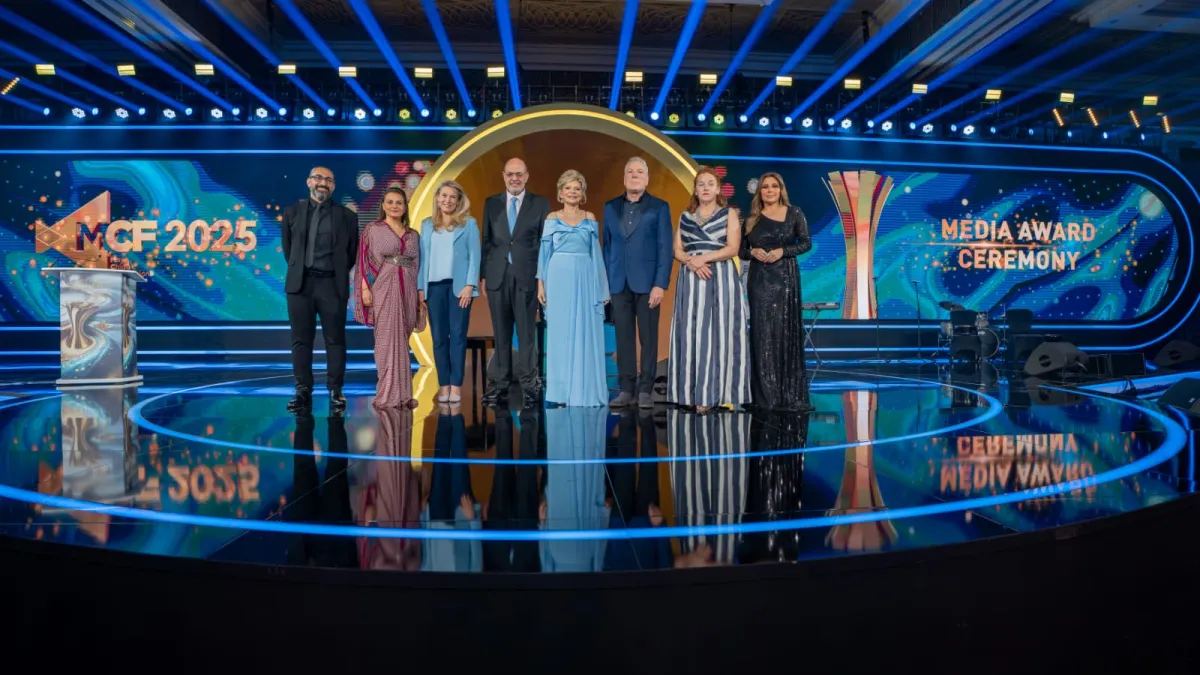 تكريم نبيل الخطيب بجائزة الإنجاز مدى الحياة 