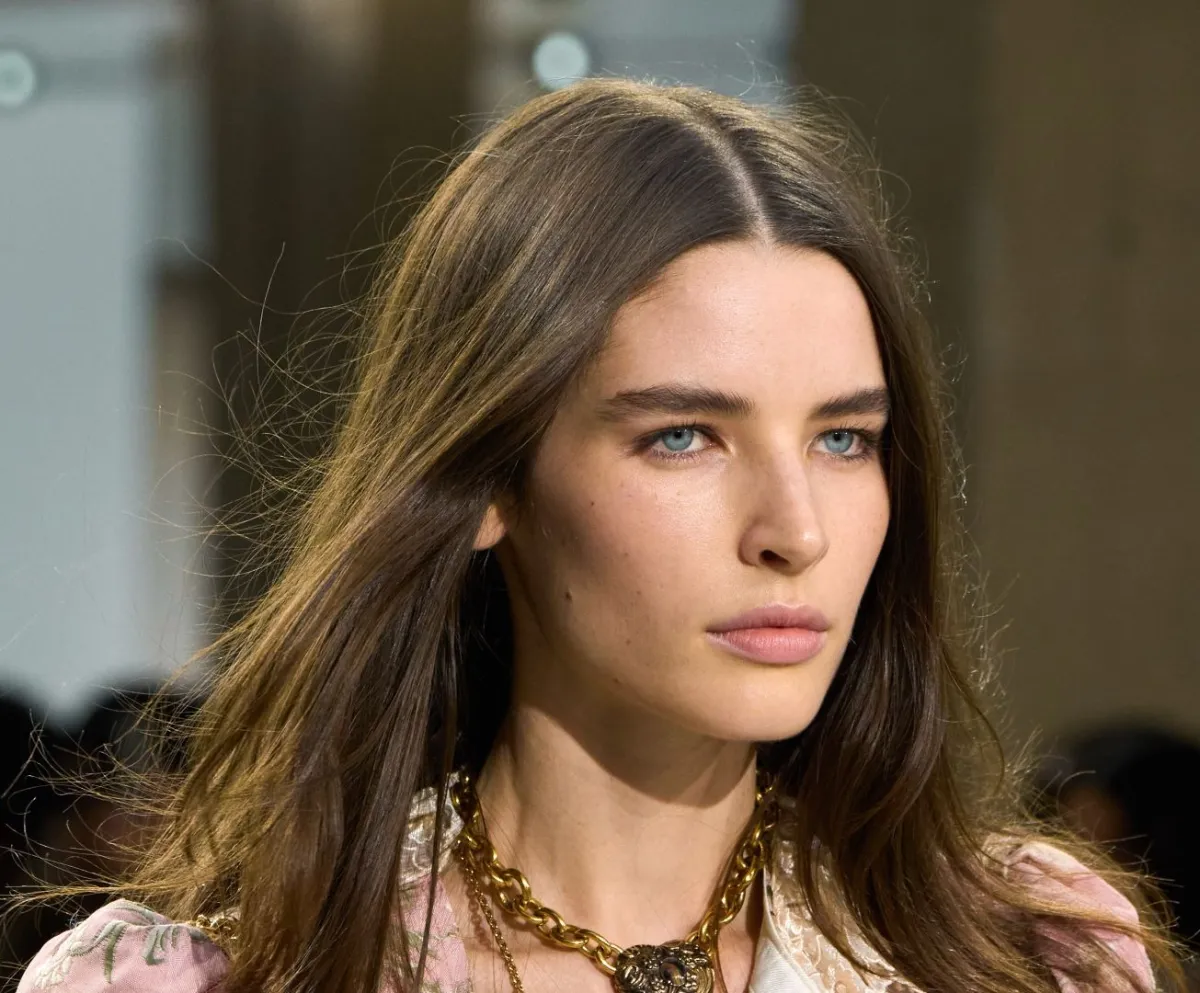 إزالة المكياج وتنظيف البشرة بطرق طبيعية