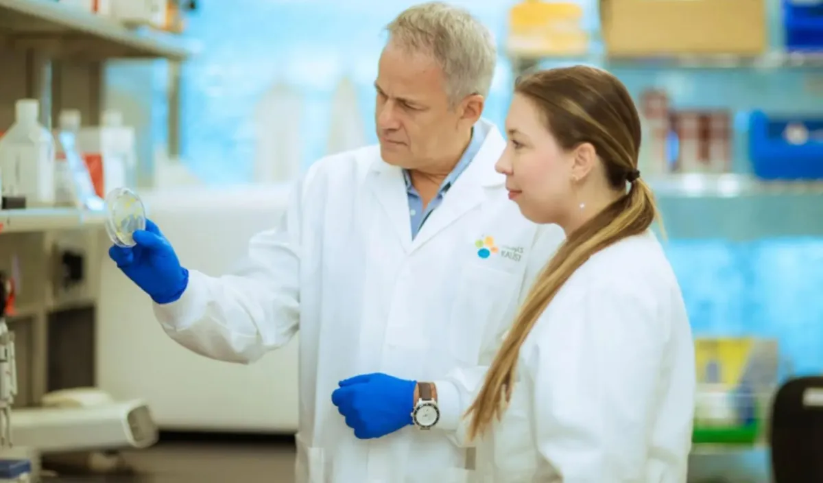 انجاز علمي جديد.. كاوست السعودية تكتشف 26 نوعًا جديدًا من البكتيريا في مختبرات ناسا