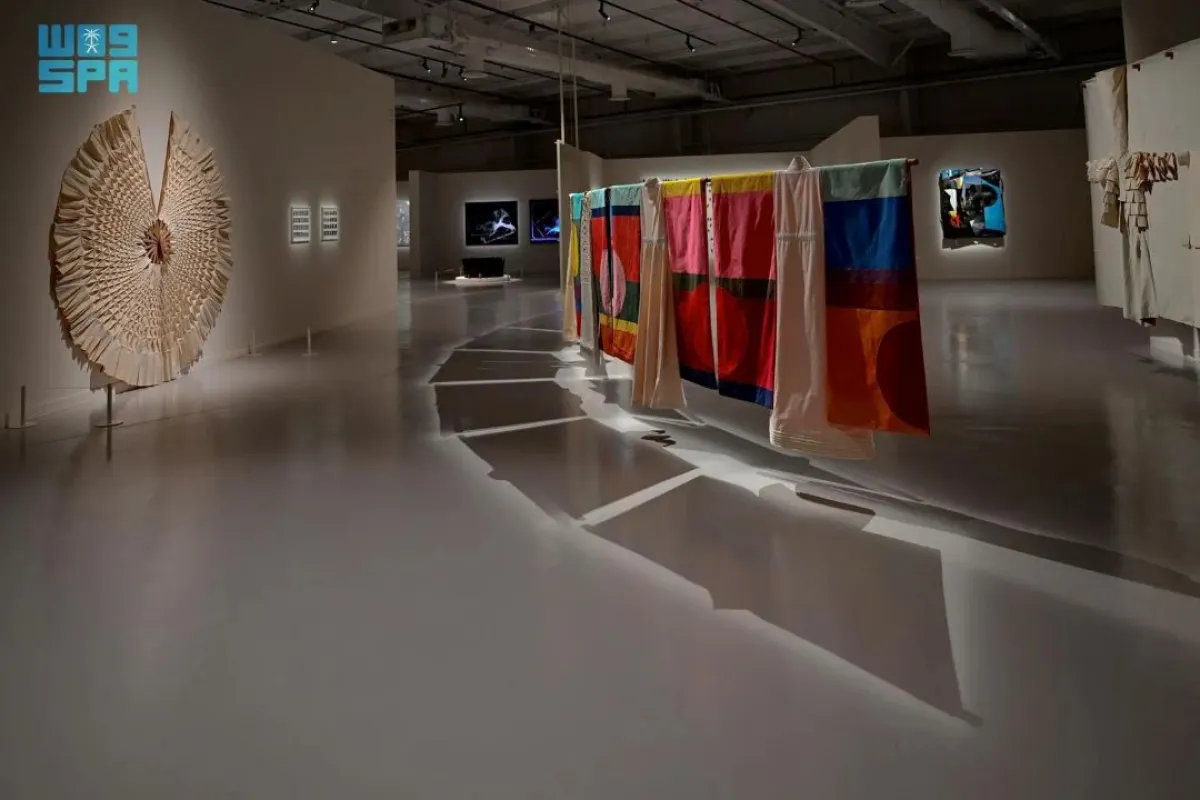 يُعد أسبوع فن الرياض إحدى مبادرات هيئة الفنون البصرية، ويهدف إلى ترسيخ مكانة الرياض وجهةً فنيةً إقليميةً وعالميةً