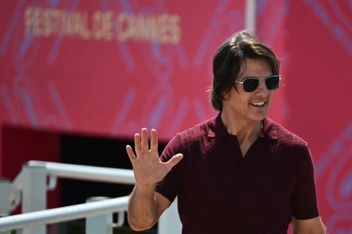 توم كروز في قصر المهرجانات بمدينة كان الفرنسية - Tom Cruise at the 78th edition of the Cannes Film Festival in Cannes (Photo by Miguel MEDINA / AFP)