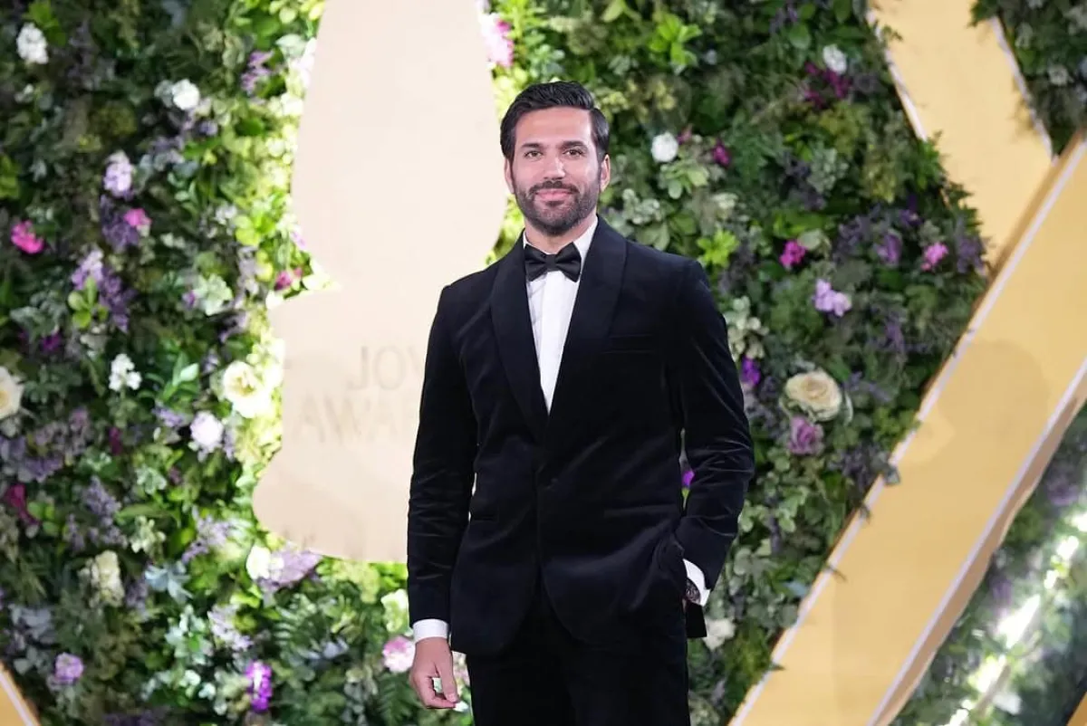 حسن الرداد- الصورة من صفحته الرسمية على فيس بوك