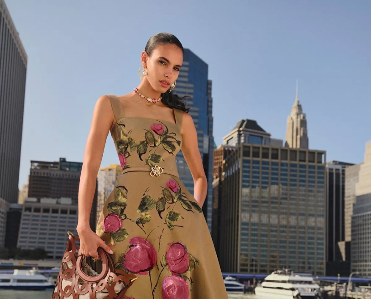 فستان من أوسكار دي لا رنتا Oscar de la Renta - الصورة من Launchmetrics/Spotlight ©