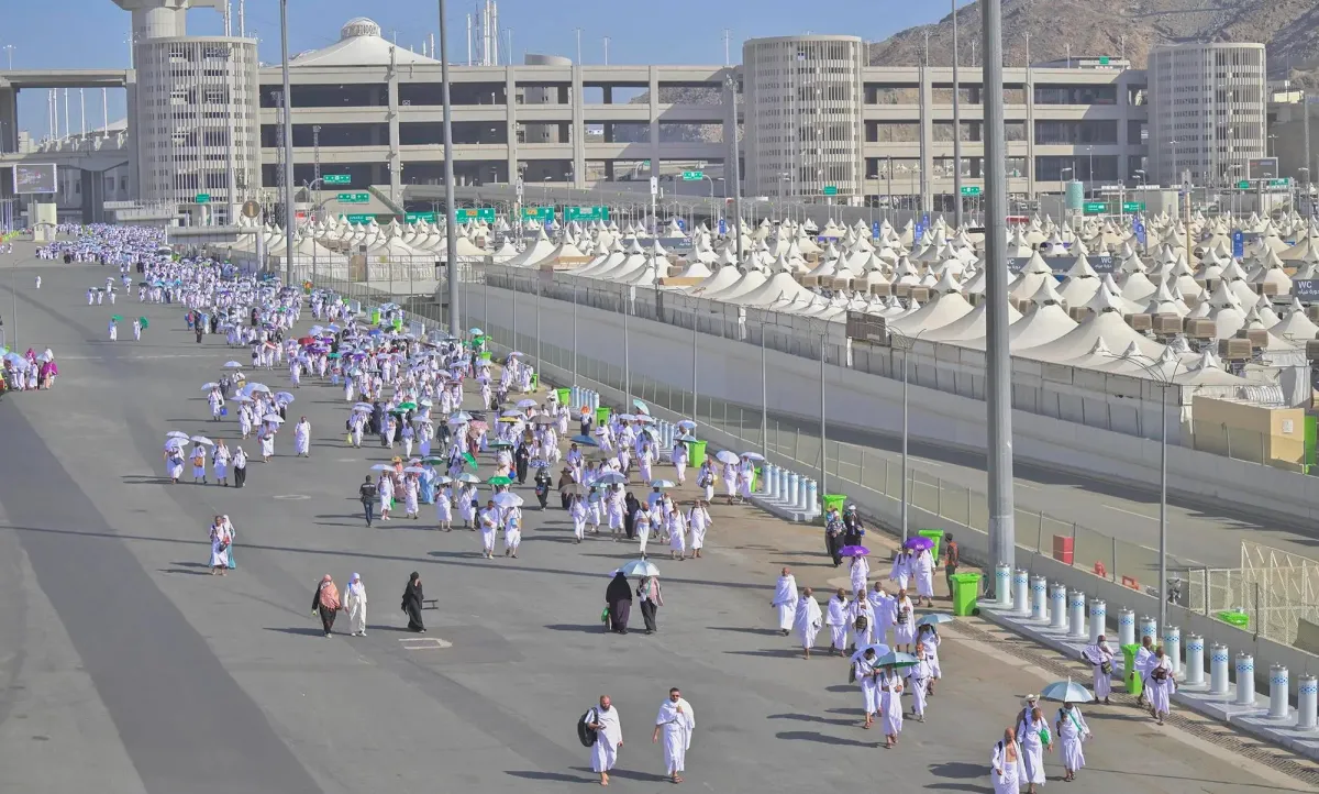 وزير الحج يكشف أبرز الاستعدادات الميدانية لموسم حج 1446 هجريا - صورة أرشيفية للحجاج من مشعر منى من واس