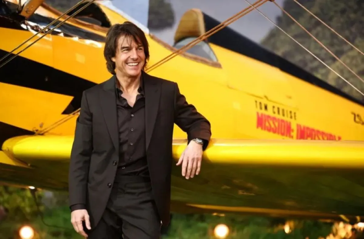 توم كروز في حدائق ليستر سكوير في وسط لندن (Tom Cruise at Leicester Square Gardens in central London). مصدر الصورة: HENRY NICHOLLS / AFP