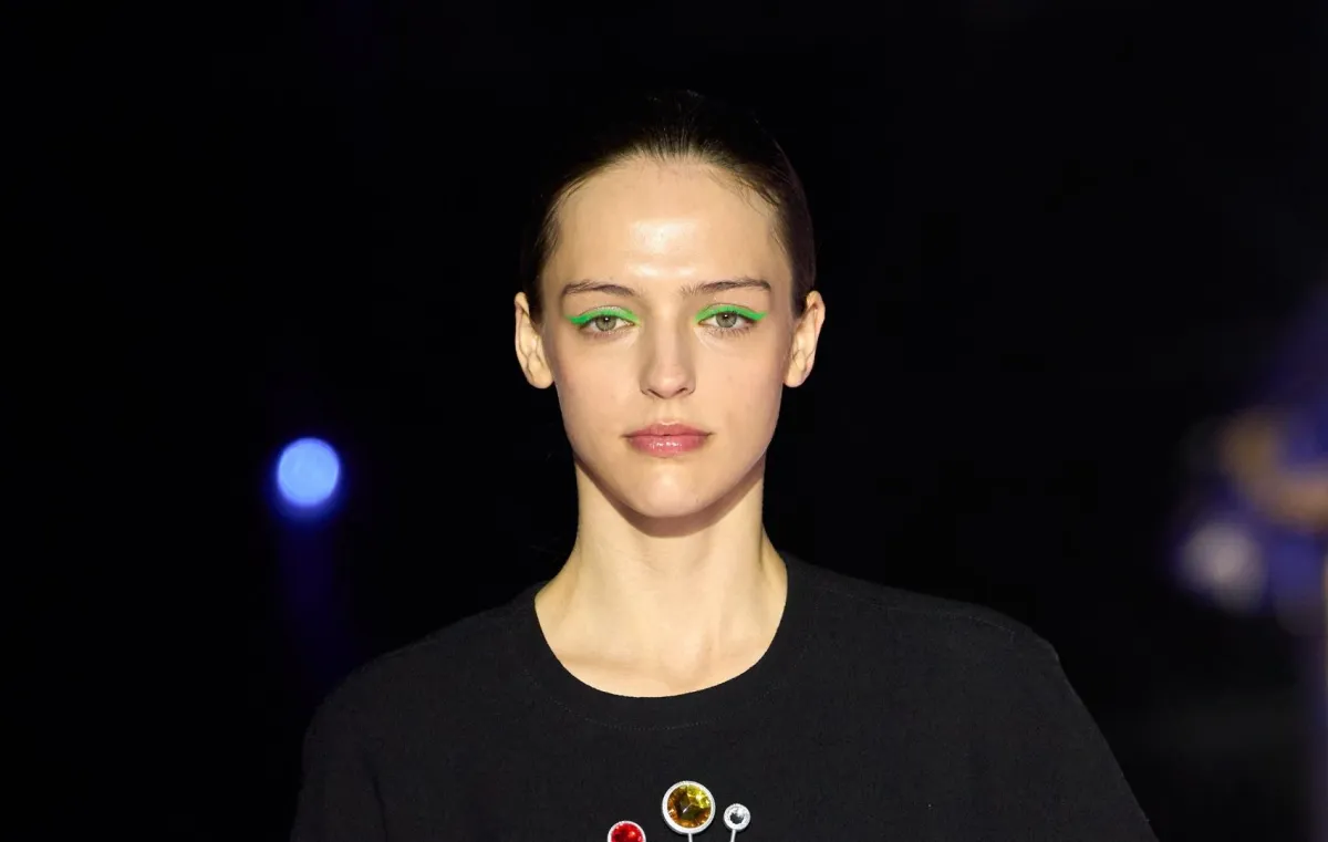 موضة الأيلاينر الملون