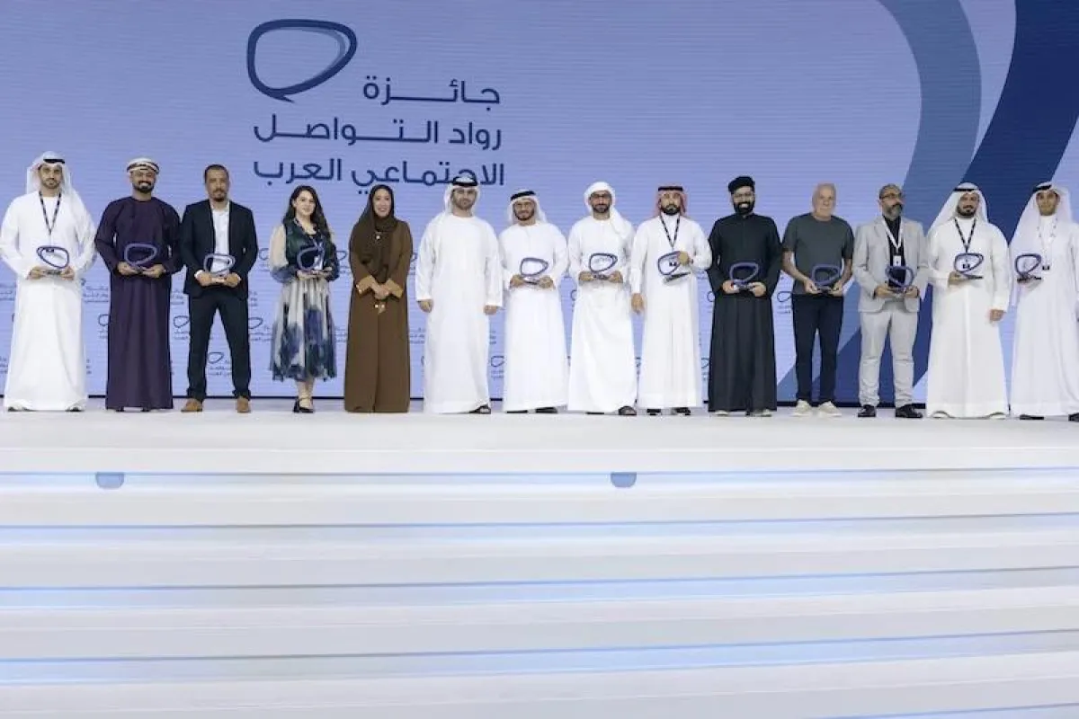 صورة رواد التواصل الاجتماعي العرب