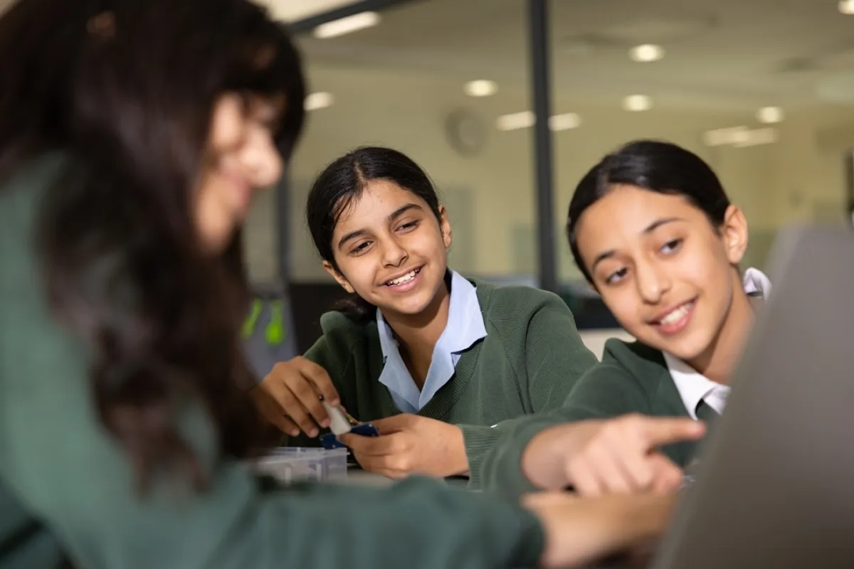 مدرسة داوون هاوس الرياض تستقبل المدرسة الفتيات من عمر عامين حتى 18 عاماً