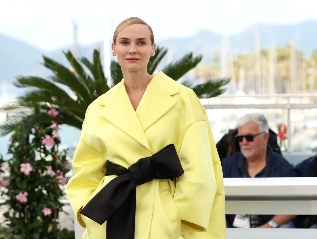 ديان كروغير Diane Kruger- الصورة من العلاقات العامة لدار جيفنشي 