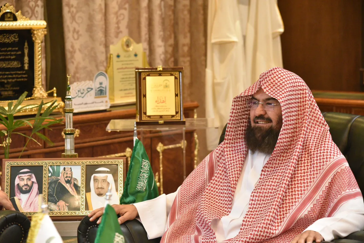 السديس يطلق الخطة التشغيلية لموسم الحج 1446 بالمسجد النبوي - الصورة من حساب رئاسة الشؤون الدينية بالمسجد الحرام والمسجد النبوي على إكس