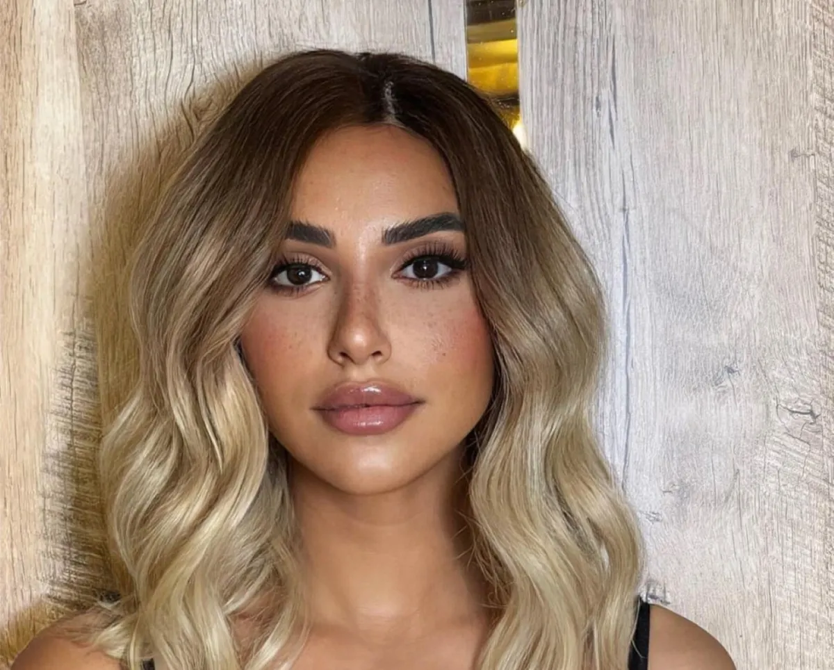 آية سماحة - الصورة من حسابها على الفيس بوك