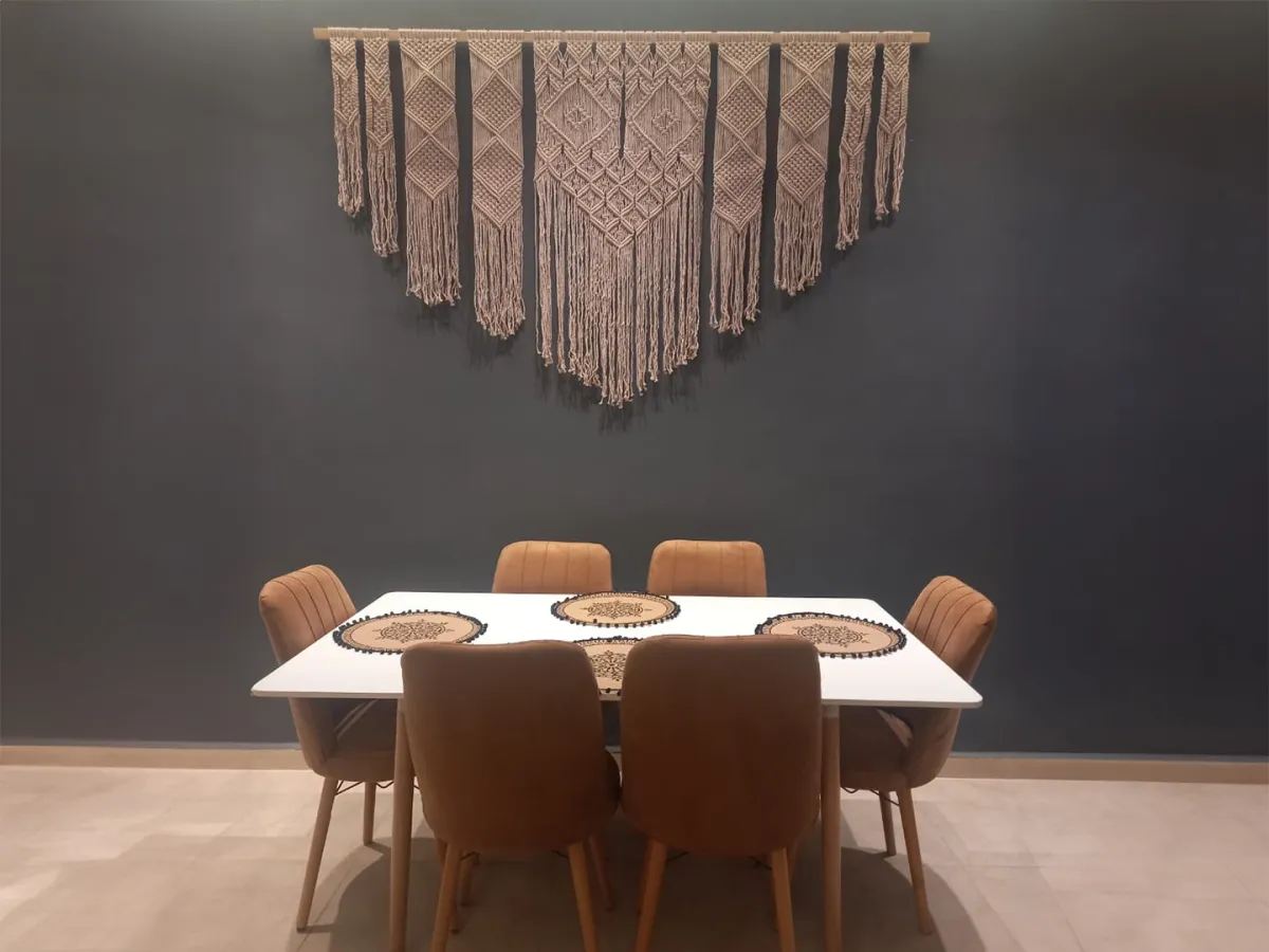 المكرمية في أعمال ديكور الجدران