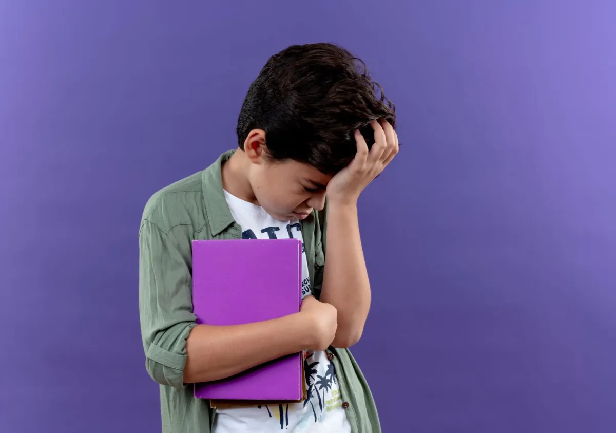 صورة لطفل يعاني من تشتت الانتباه