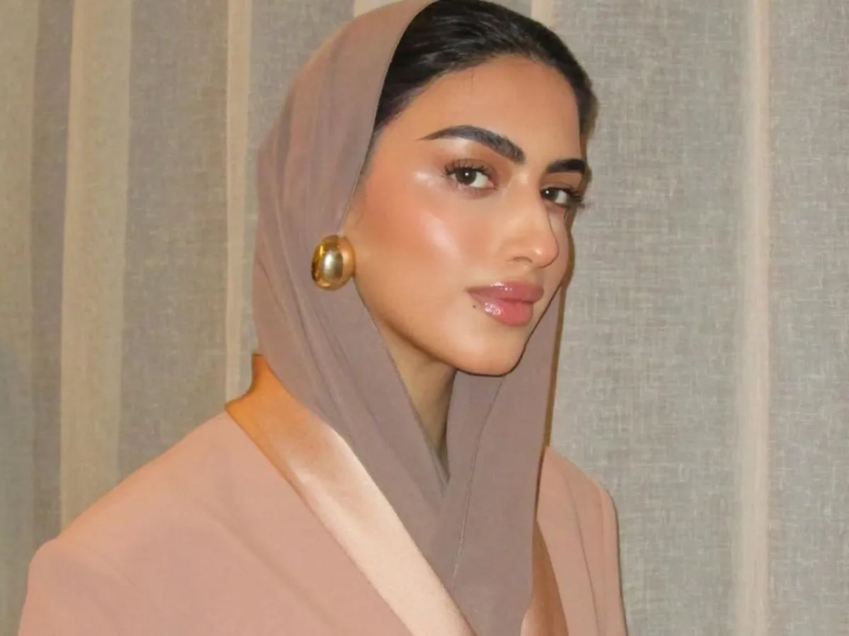 مكياج ناعم لعيد الأضحى 2025 من وحي مدونات الموضة