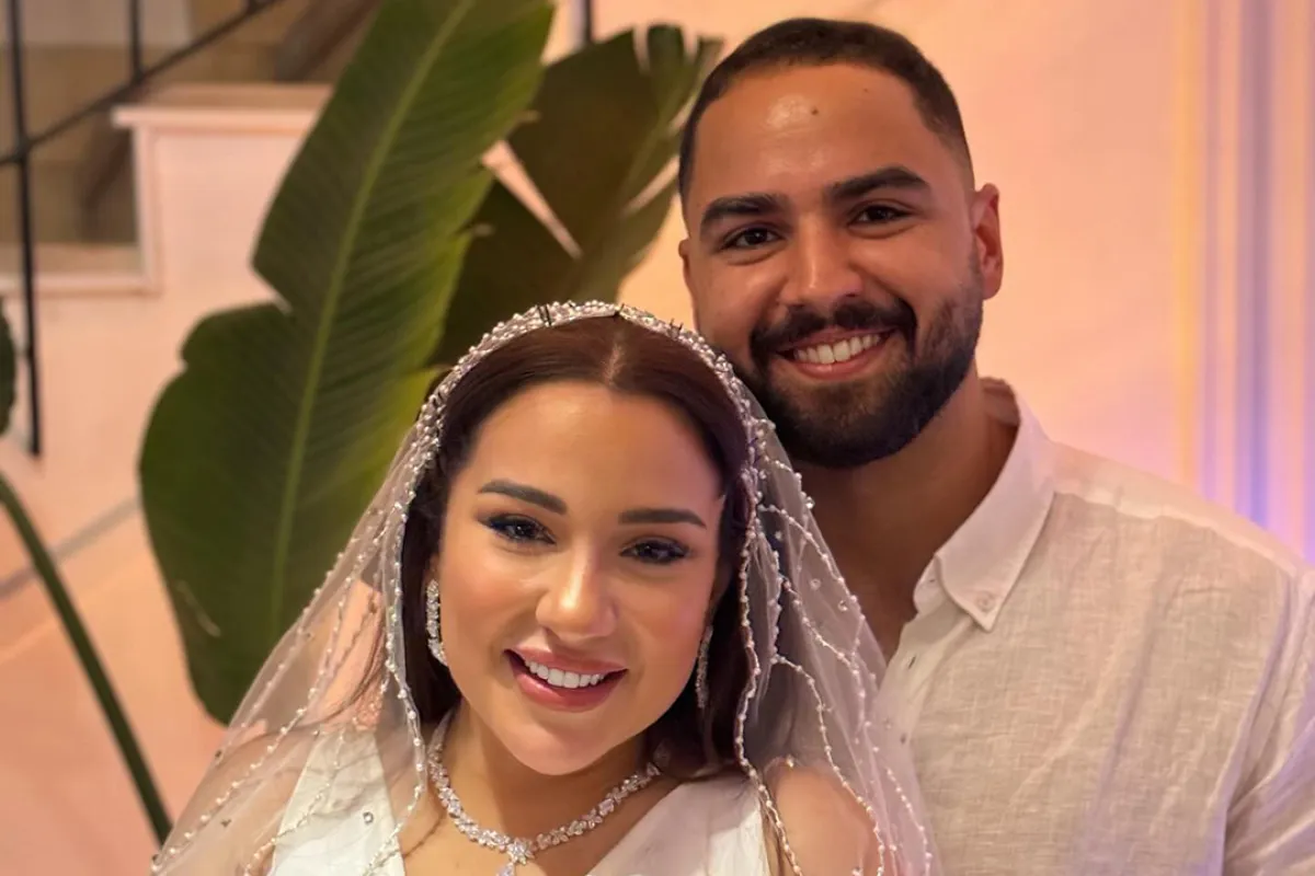أسما شريف منير برفقة زوجها- الصورة من حسابها الخاص بإنستغرام