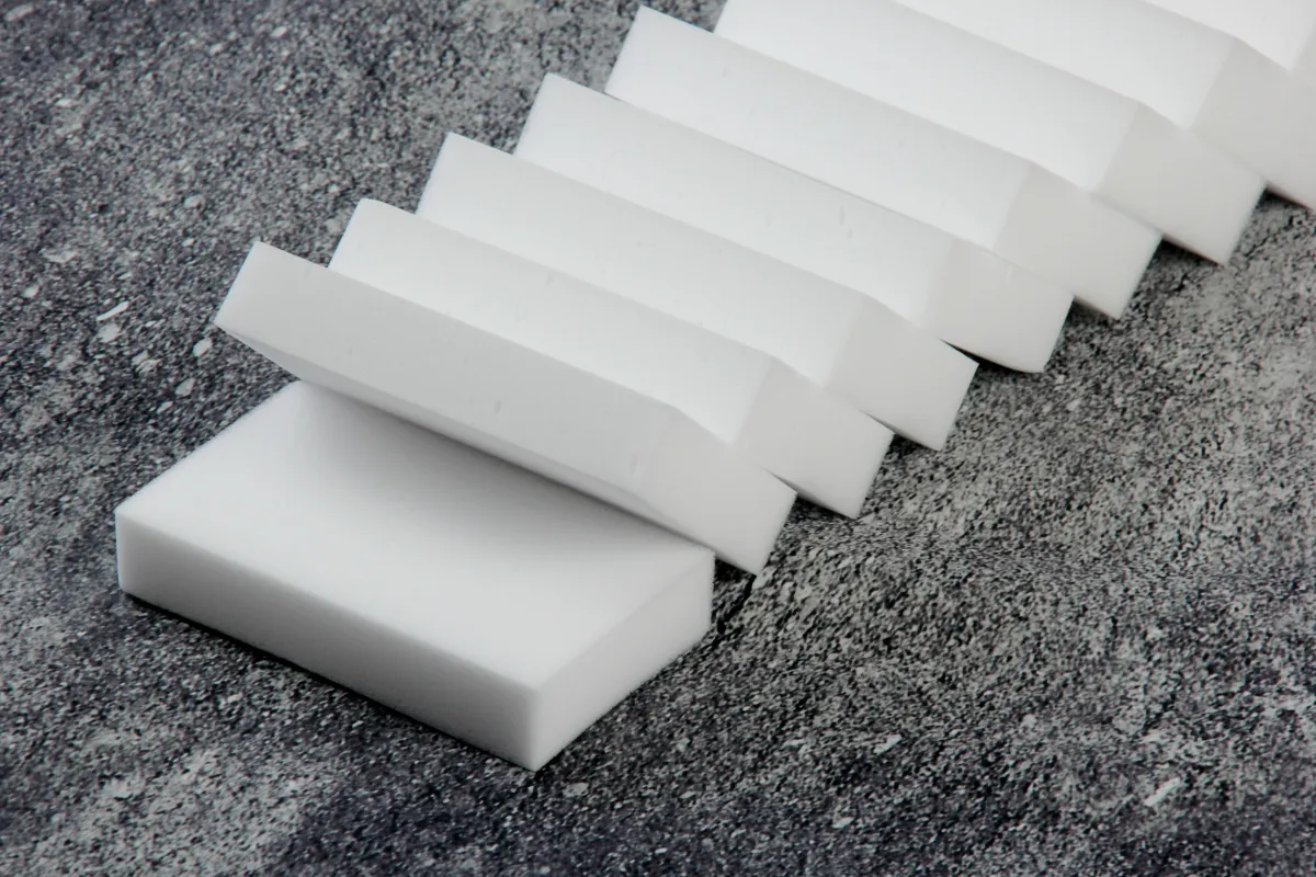 استخدام الممحاة السحرية في عدد من الأغراض المنزلية