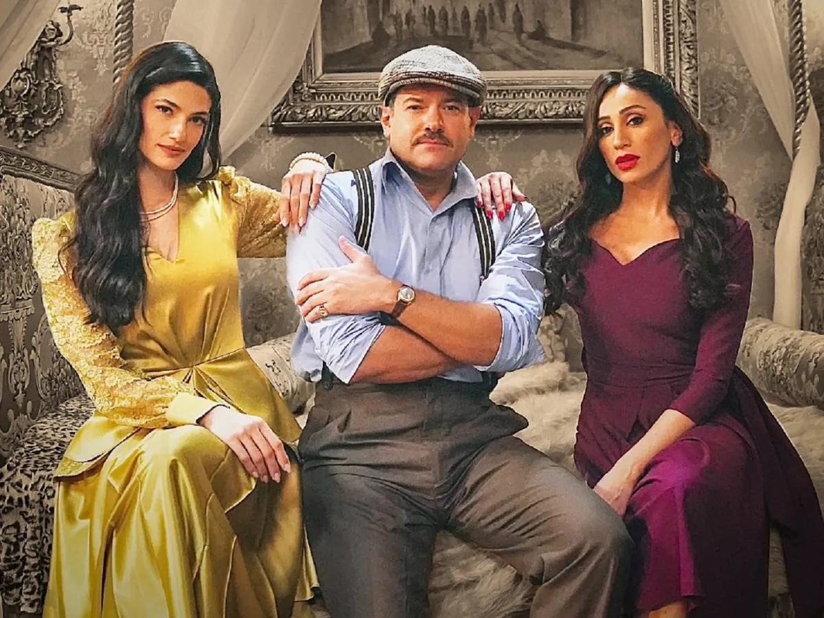 عمرو يوسف ودينا الشربيني وتارا عماد من فيلم درويش - الصورة من الشركة المنتجة