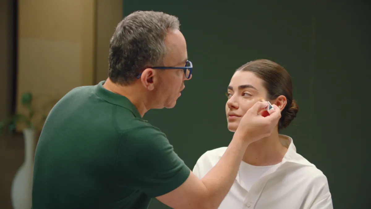 خبير المكياج اللبناني بسام فتوح – الصورة من العلامة 