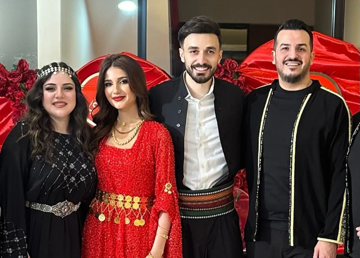 حنة شيرين بيوتي - الصورة من صفحة صفاء جابر على انستغرام احد أعضاء فرقة تكات