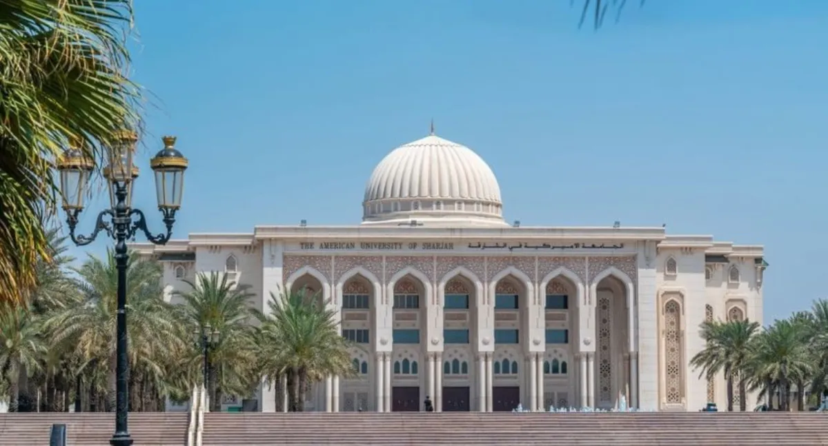 أمريكية الشارقة