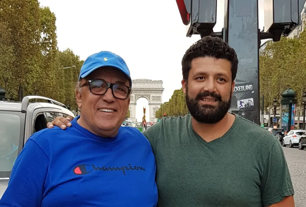 عماد محرم ونجله- الصورة من حساب الابن على فيس بوك