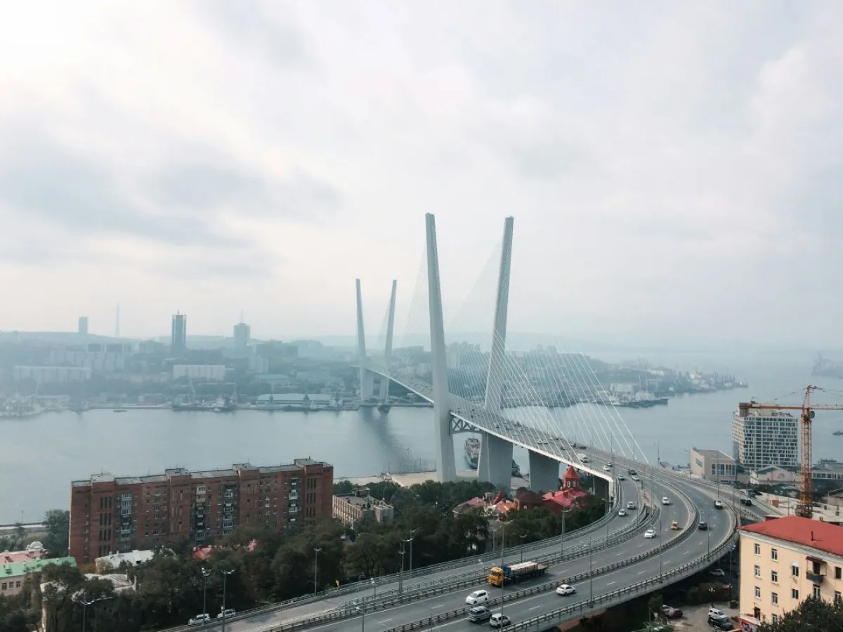  عزا خبراء الأرصاد الجوية هذا الحر غير المعتاد إلى تأثير امتداد مرتفع جوي قادم من المحيط الهادئ