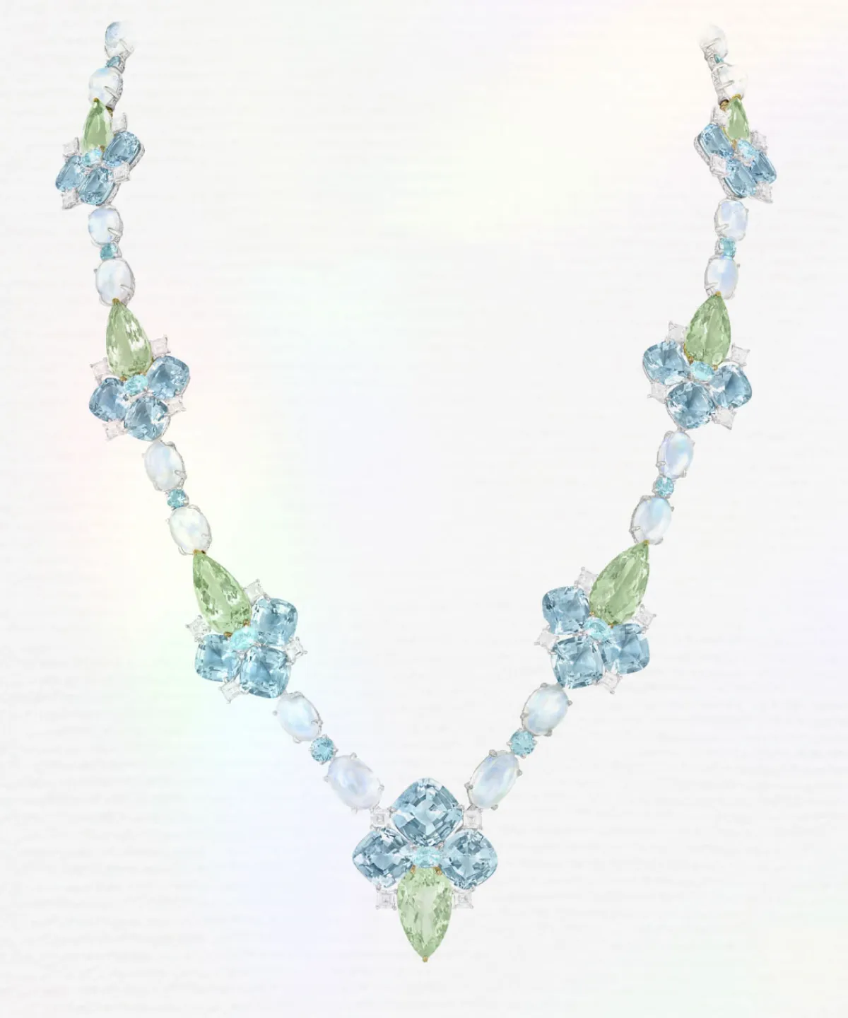 عقد Lirya مرصّع بالماس وأحجار كريمة ملوّنة متنوّعة