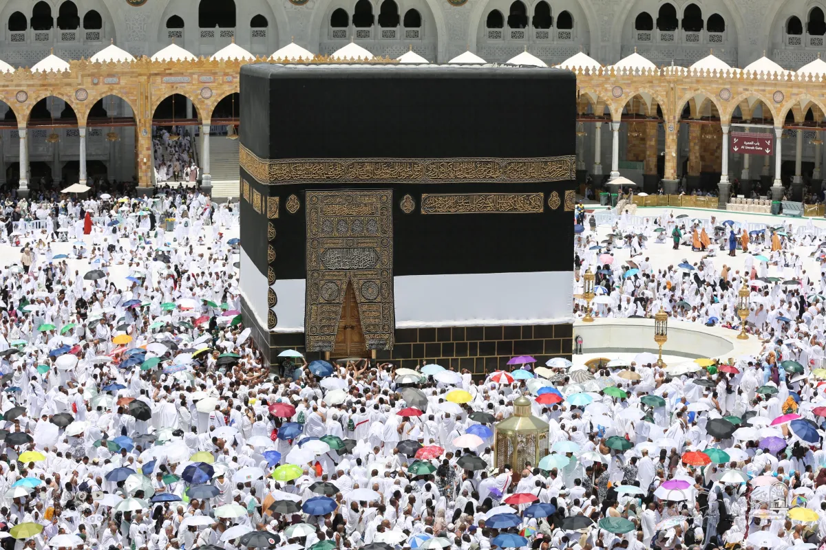 خطيب وإمام صلاة عيد الأضحى بالمسجد الحرام والمسجد النبوي – الصورة من حساب رئاسة الشؤون الدينية بالمسجد الحرام والمسجد النبوي على إكس