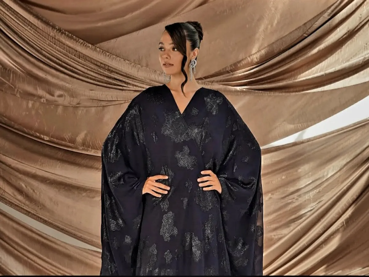 عباية من هانية البريكان _الصورة من حساب العلامة على انستغرام