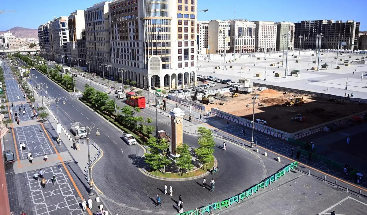 تهيئة وتطوير محيط المسجد النبوي لإثراء تجربة الحجاج أثناء زيارتهم للمدينة المنورة، والصلاة في المسجد النبوي الشريف - الصورة من واس