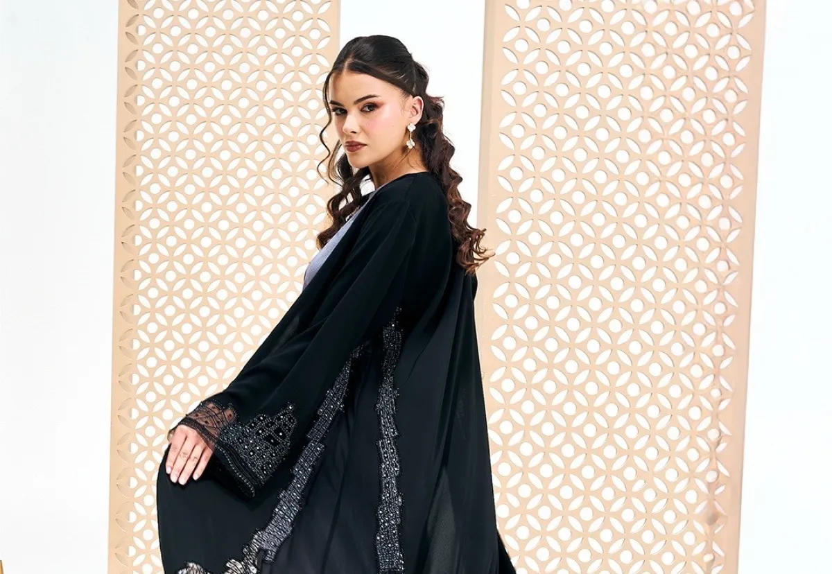 عباية من لوزان فاشون- الصورة من حساب العلامة على انستغرام.