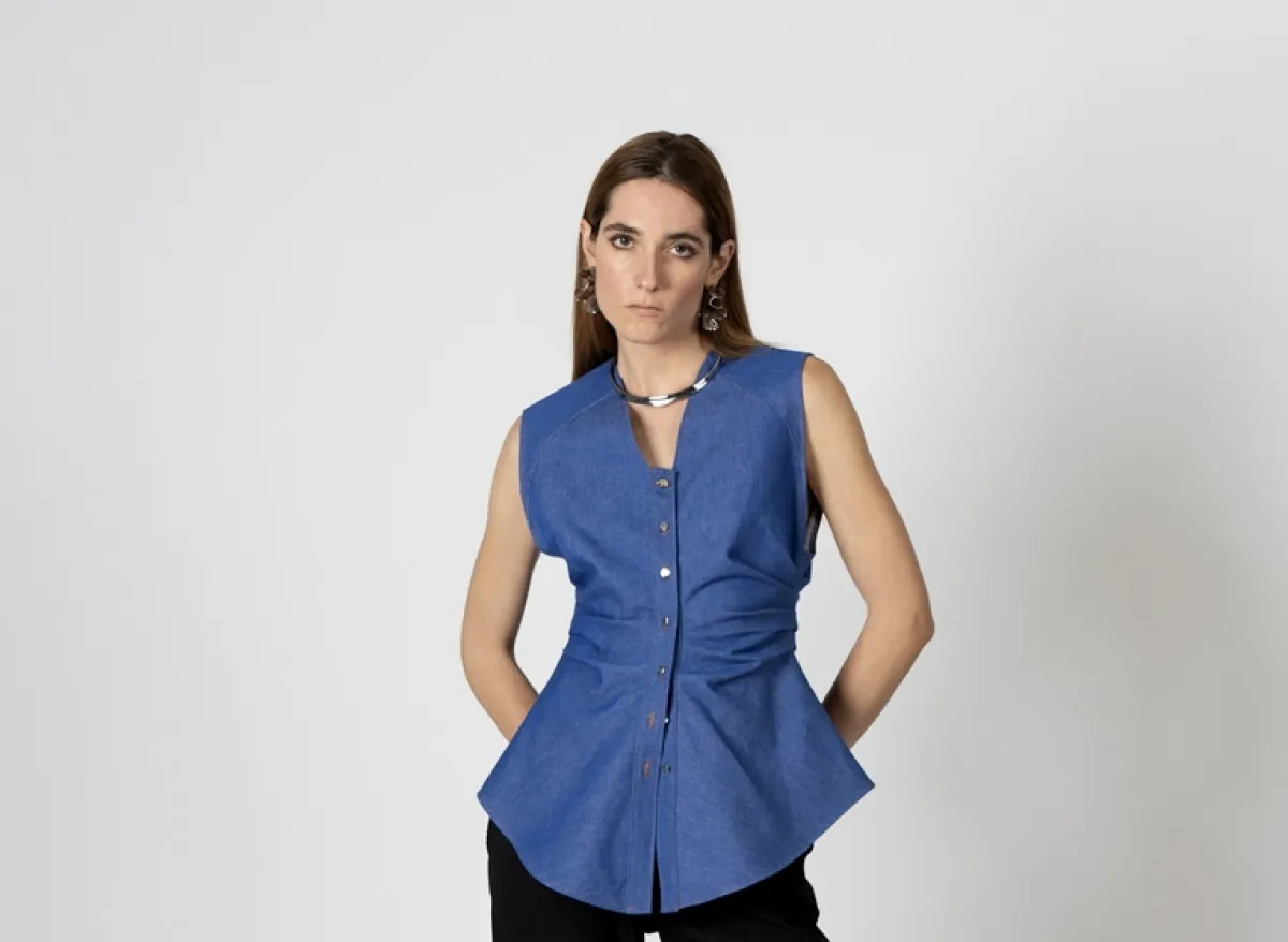 قميص من ميزون نينتشيوني Maison Nencioni - الصورة من Launchmetrics/Spotlight ©