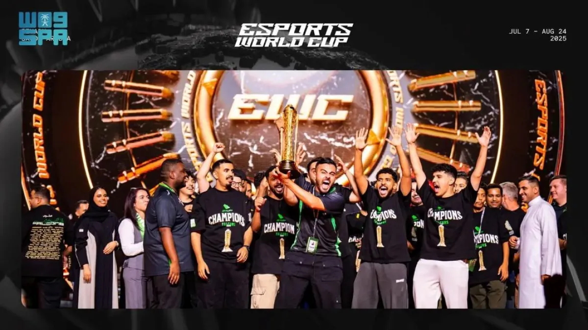 فريق فالكونز الفائز بكأس العالم للرياضات الإلكترونية 