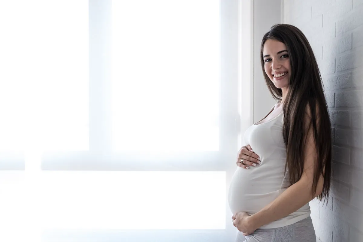 صورة لحامل تستعد لاستقبال الصيف