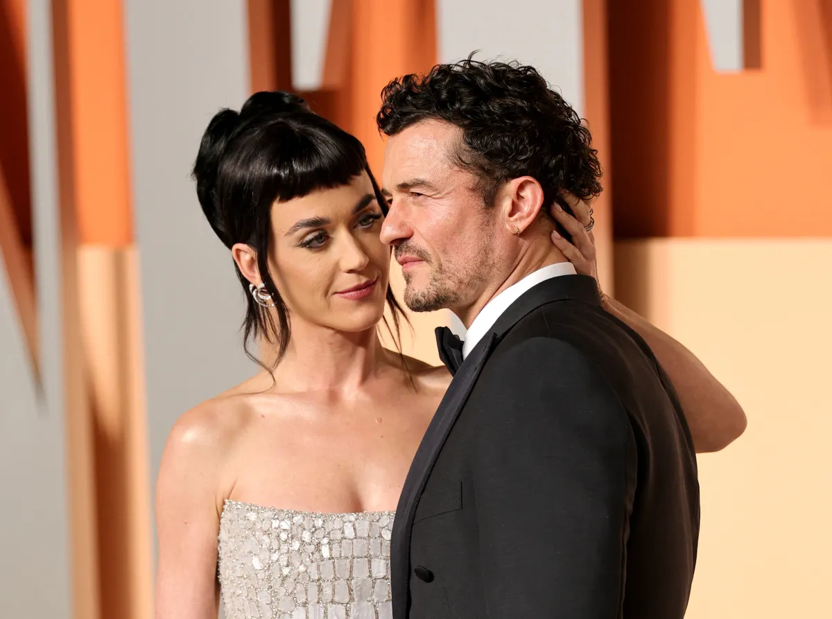 كاتي بيري وأورلاندو بلوم Katy Perry and Orlando Bloom – مصدر الصورة Neilson Barnard / GETTY IMAGES NORTH AMERICA / Getty Images via AFP