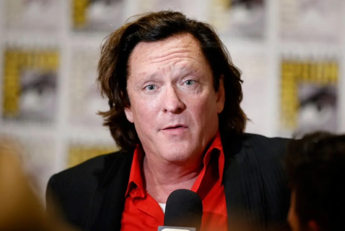 النجم مايكل مادسون Michael Madsen- مصدر الصورة Joe Scarnici / GETTY IMAGES NORTH AMERICA / Getty Images via AFP