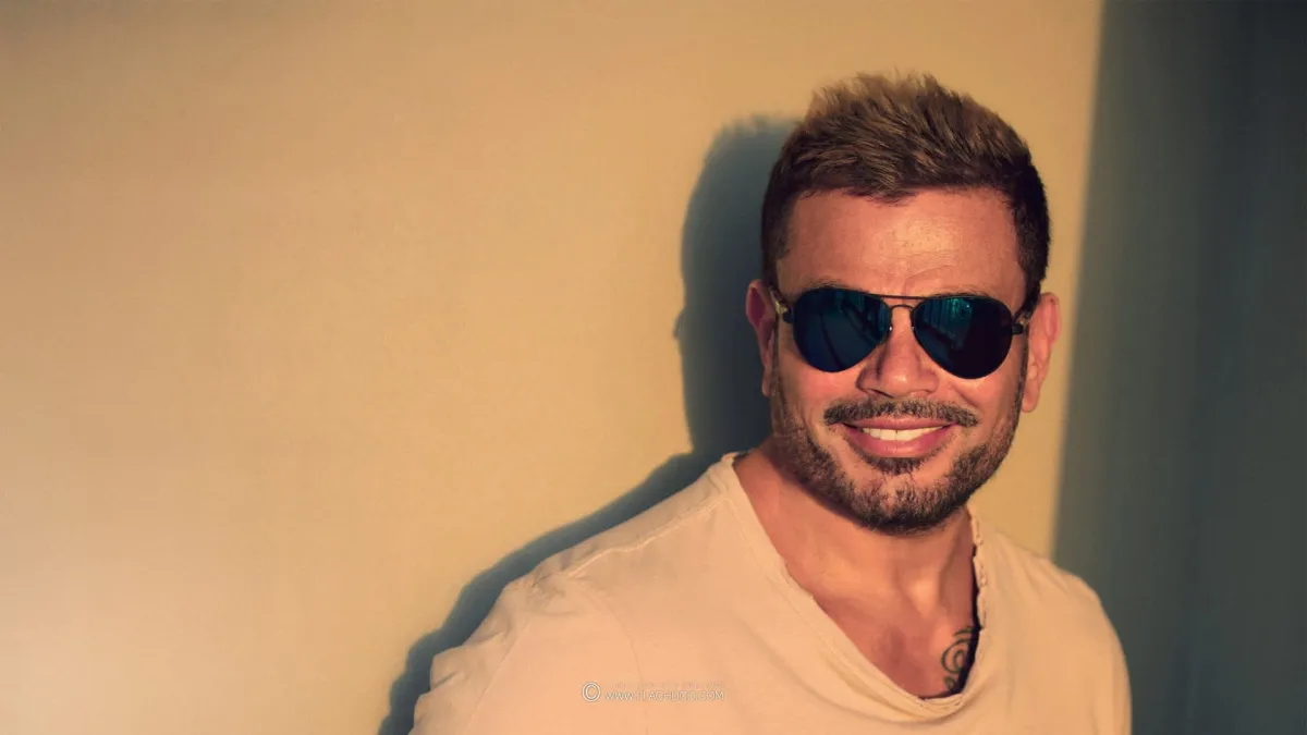 عمرو دياب- مصدر الصورة من صفحته الرسمية على فيسبوك