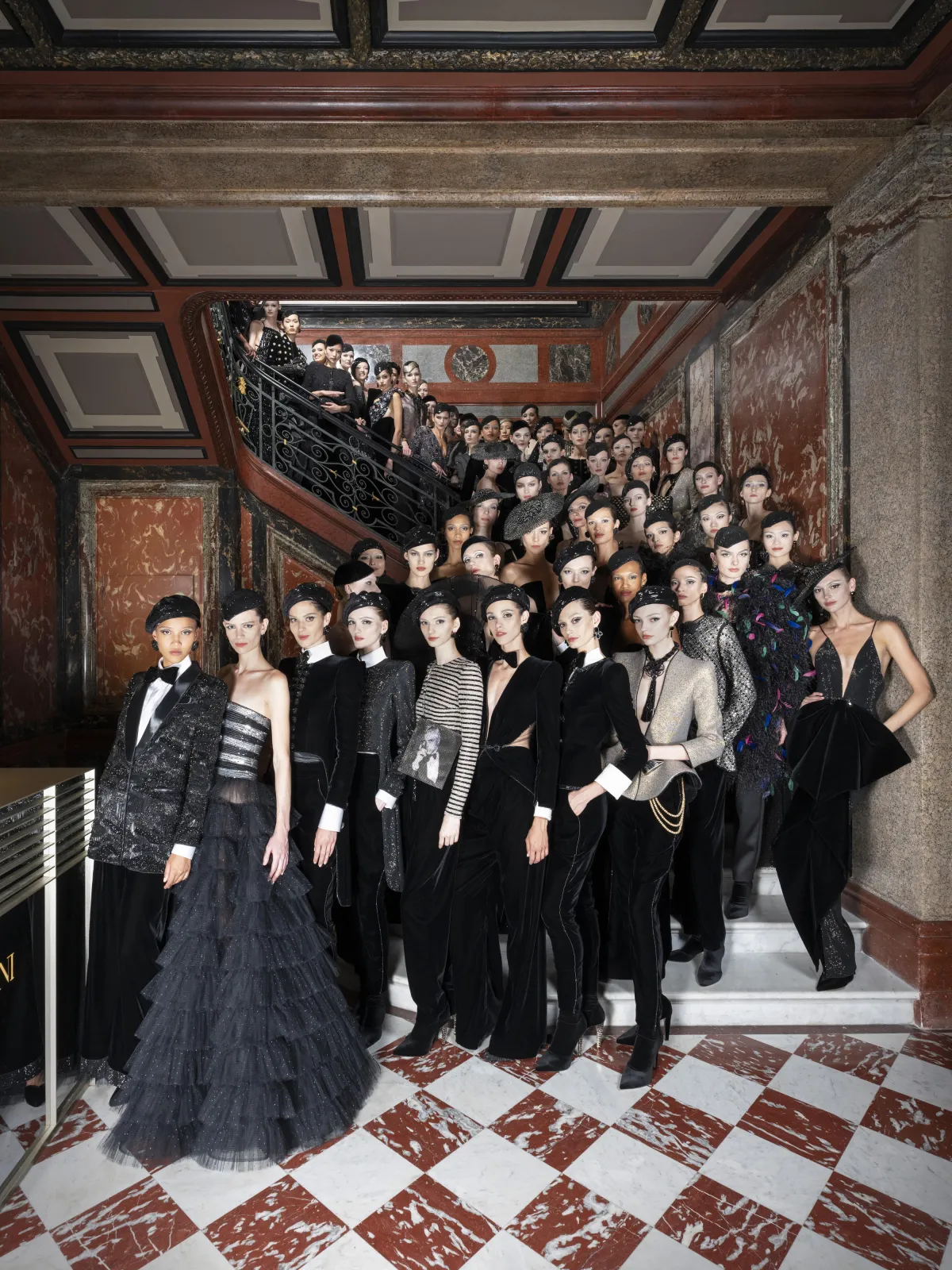 أرماني بريفيه الأزياء الراقية خريف وشتاء 2025- 2026 Giorgio Armani Prive- الصورة من العلامة