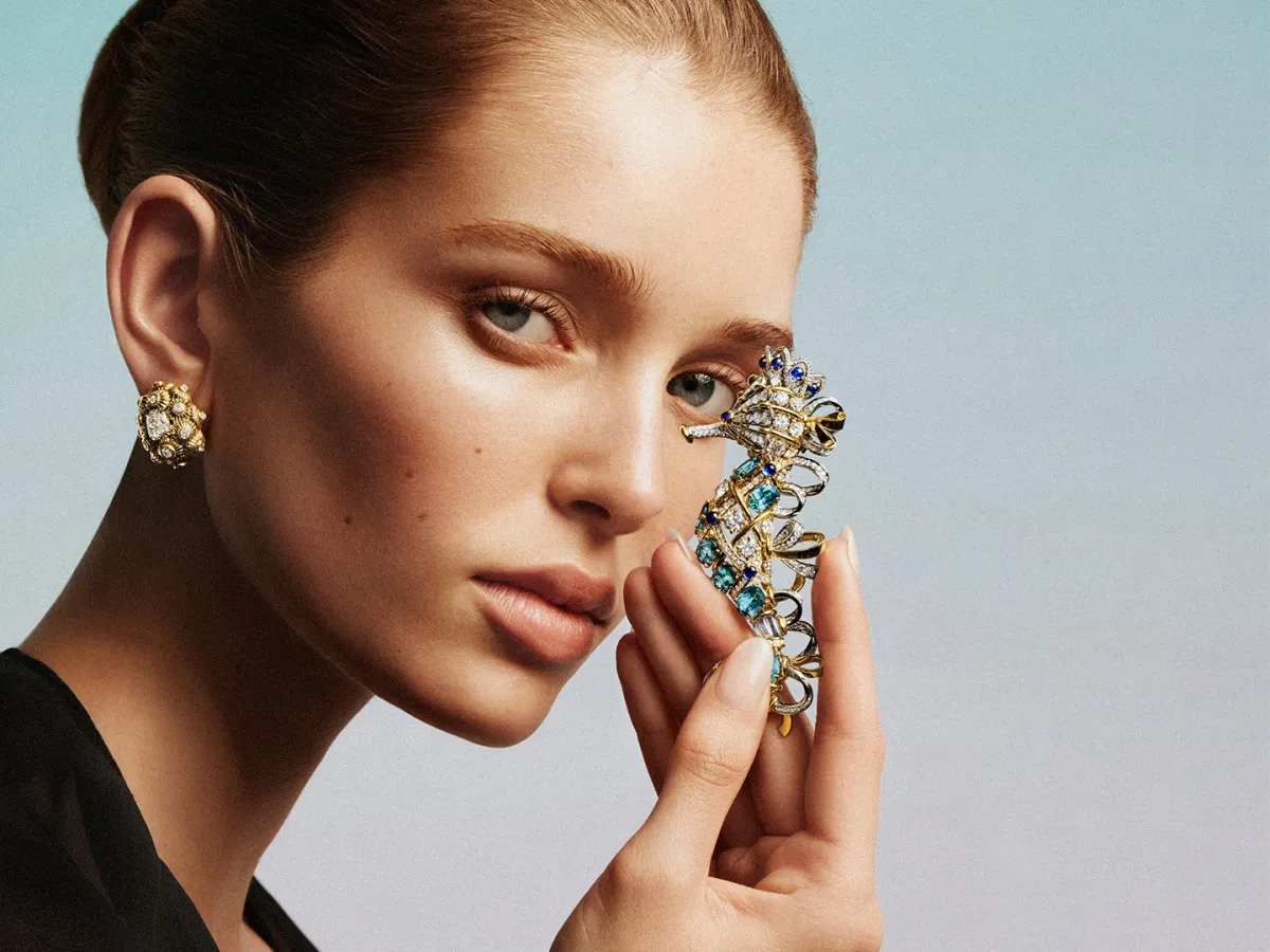 من تيفاني آند كو. Tiffany & Co