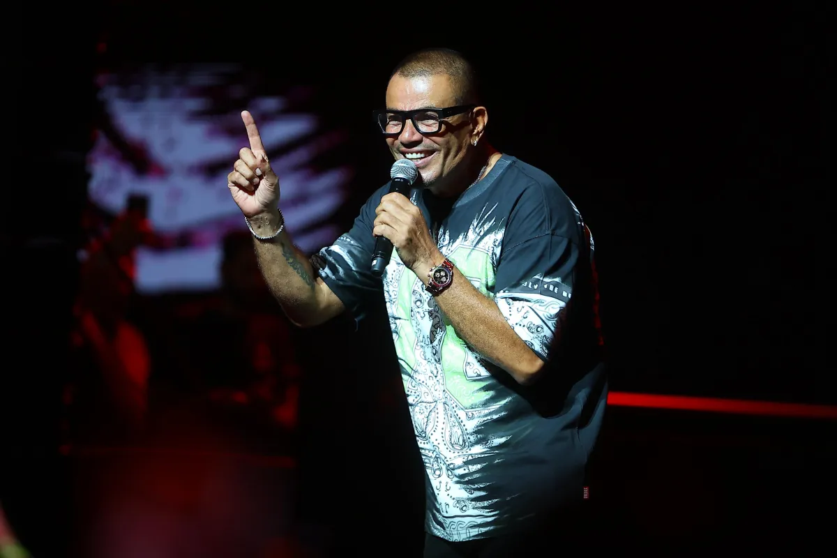 عمرو دياب من مسرح عبادي الجوهر أرينا في جدة- الصورة من المركز الصحفي للشركة المنظمة للحفل