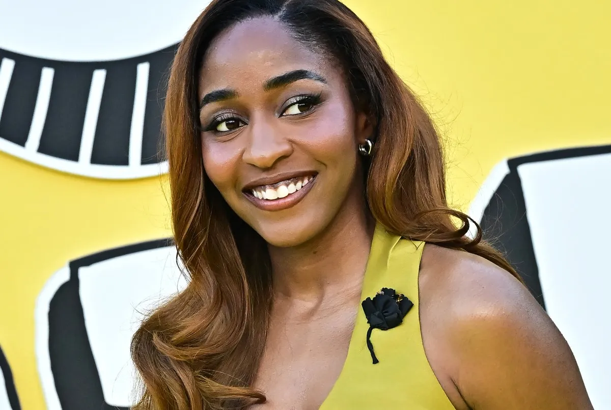 آيو إدبيري في العرض الأول من فيلم 