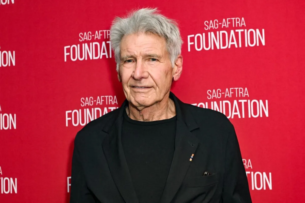 هاريسون فورد في مركز ميريل ستريب في لوس أنجلوس، كاليفورنيا (Harrison Ford at The Meryl Streep Center in Los Angeles, California). مصدر الصورة: Olivia Wong/Getty Images for SAG-AFTRA Foundation/AFP