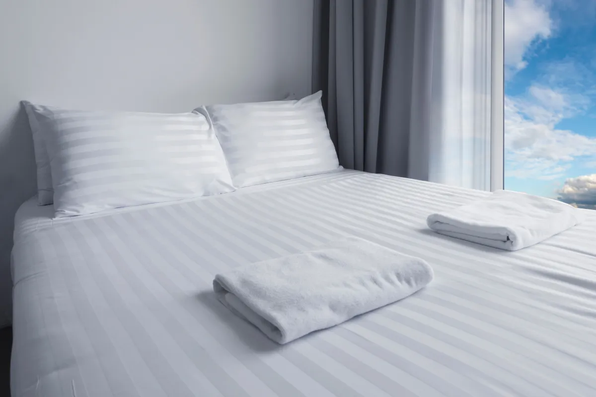 العناية بمفارش النوم والمخدات