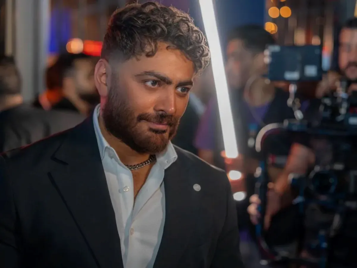 تامر حسني - الصورة من صفحته على فيسبوك